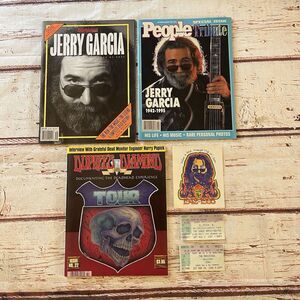 GRATEFUL DEAD MEMORABILIA LOT BACKSTAGE PASSES‎ STICKERS MAGAZINES JERRY GARCIA